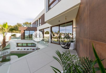 Neue Gebäude - Villa -
Benidorm - Puerta de Hierro