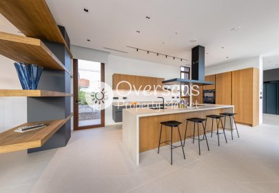 Neue Gebäude - Villa -
Benidorm - Puerta de Hierro
