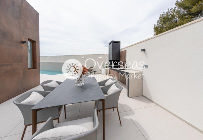 Neue Gebäude - Villa -
Benidorm - Puerta de Hierro